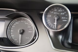 Audi A4 2011 1.8  B8.5  TFSI Ambition-thumb-38