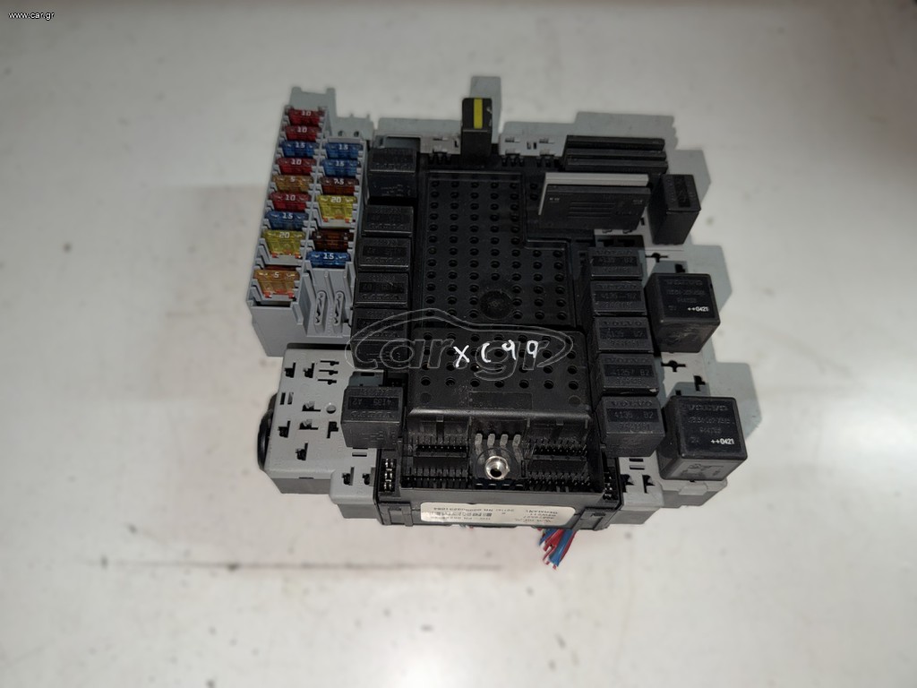 VOLVO XC90 2003-2014 Ασφαλειοθήκη