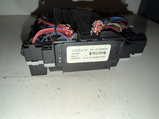 VOLVO XC90 2003-2014 Ασφαλειοθήκη-thumb-1
