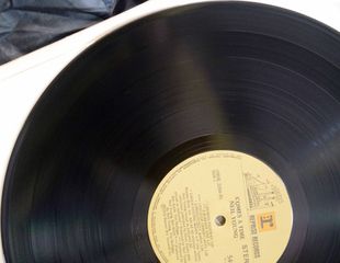 NEIL YOUNG - COMES A TIME-thumb-9