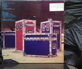 NEIL YOUNG WITH CRAZY HORSE - RUST NEVER SLEEPS-thumb-1