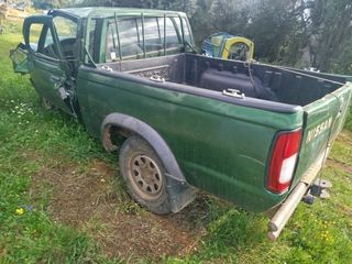 NISSAN NAVARA-thumb-7