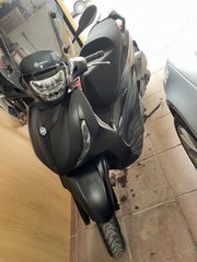 Piaggio Beverly 300i 2024 DEEP BLACK-thumb-4