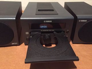 ΗΧΟΣΥΣΤΗΜΑ YAMAHA CRX-040 - CD - MP3 - USB - IPOD DOCK - RADIO