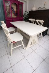 Τραπεζαρία μοναστηριακού τύπου – ζαχαρι με 4 καρέκλες