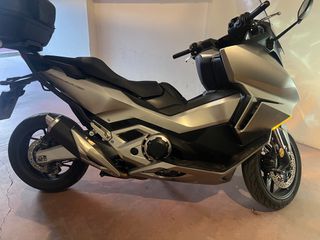 Honda Forza 750 2022-thumb-1