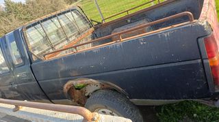 Nissan King Cab 1993-thumb-4