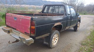 Nissan King Cab 1993-thumb-6