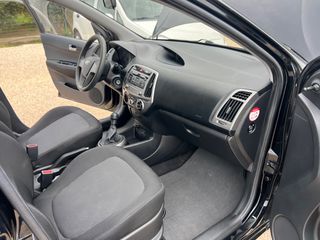 Hyundai i 20 2014 1200cc-STYLE-5 DOORS-thumb-14
