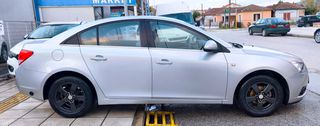 Chevrolet Cruze 2009-thumb-4