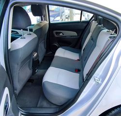 Chevrolet Cruze 2009-thumb-10