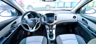 Chevrolet Cruze 2009-thumb-11