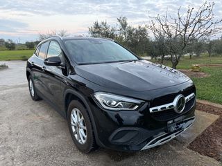Mercedes-Benz GLA 250 2021 250e Burmester