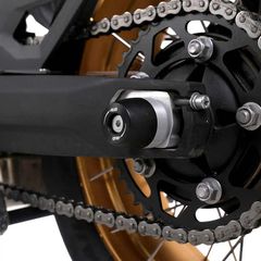 R Racing Swingarm Protection-thumb-5