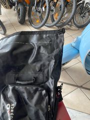 Αδιάβροχη τσάντα shad-W0SB18 σε άριστη κατάσταση.-thumb-2