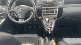 Toyota Verso 2002-thumb-9