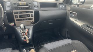 Toyota Verso 2002-thumb-13