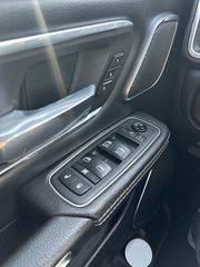 Dodge RAM 2022 1500 LARAMIE-thumb-19