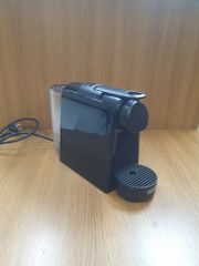 Delonghi Καφετιέρα Nespresso με κάψουλα σαν καινούργιο, μαύρη