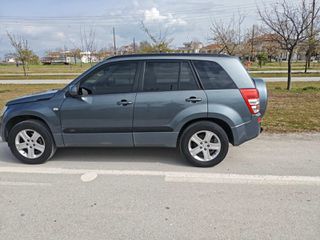 Suzuki Grand Vitara 2006-thumb-3
