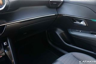 Peugeot 208 2023 Allure, Navi, Clima, Rear Camera, Apple Carplay - Android-thumb-43