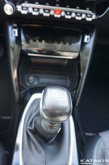 Peugeot 208 2023 Allure, Navi, Clima, Rear Camera, Apple Carplay - Android-thumb-41