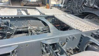 Volvo 2013 FH13-thumb-14