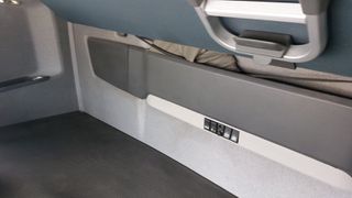 Volvo 2013 FH13-thumb-21