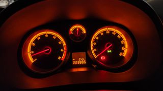 Opel Corsa 2014 color sport-thumb-15