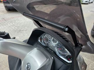 MAXSYM 400 - 600 βάση στήριξης συσκευών GPS / PDA / κινητών / κάμερας Μπαράκι για gps βάση για οργανα