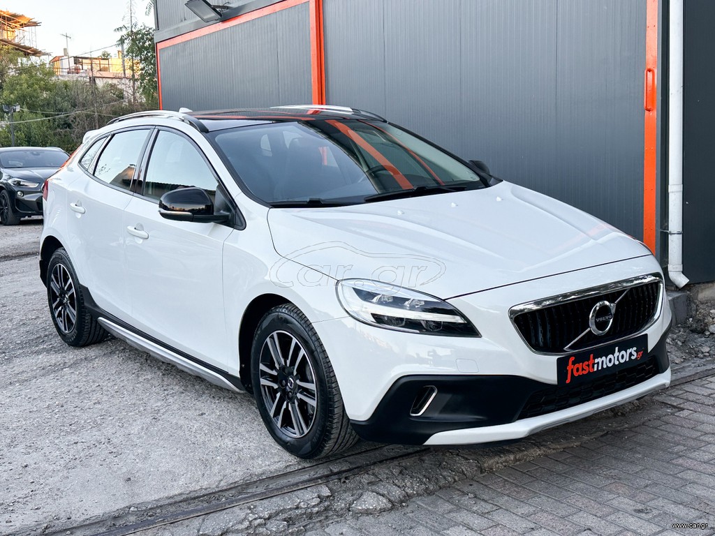 Volvo V40 Cross Country thumbnail 4