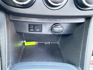 Hyundai i 10 2016 1.0 PASSION PLUS EURO6-thumb-34