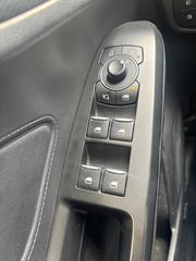 Ford Focus 2021 ST-LINE-thumb-13