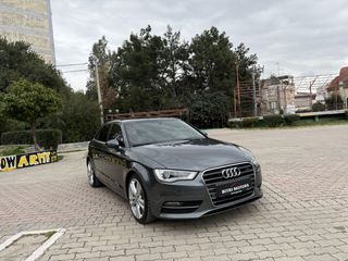 Audi A3 2015 Sportback 2.0 TDI S-Tronic | 18” | Bi-Xenon | S-Line