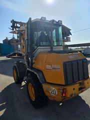 Φορτωτής Με Λάστιχα Liebherr 2003 L 506-thumb-2