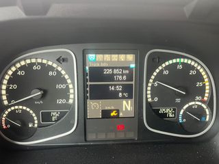 Καρότσα Κουρτίνα Mercedes-Benz 2021 1527 EURO6D-thumb-5