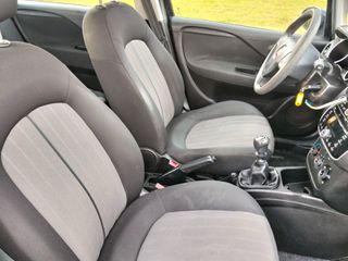 Fiat Punto 2017 1.4 8V Natural Power!-thumb-5