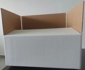 ΧΑΡΤΟΚΙΒΩΤΙΑ 3-ΦΥΛΛΑ ΛΕΥΚΑ ΜΕ ΚΥΨΕΛΗ (για φιάλες dorica/marasca των 100ml)