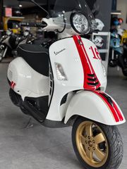 Vespa GTS Super Racing Sixties 300 2020-thumb-15
