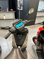 Piaggio Medley 125 2023-thumb-4