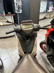 Piaggio Medley 125 2023-thumb-6
