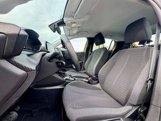 Peugeot 208 2021 1.2 PURETECH 100 ACTIVE PLUS EAT8-thumb-11