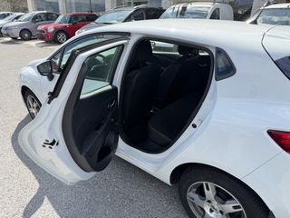 Renault Clio 2018-thumb-11