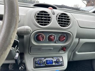 Renault Twingo 2001-thumb-5