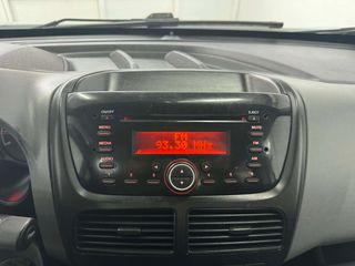 Opel Combo 2017 7S 1.6 DIESEL COPA CAR-thumb-18