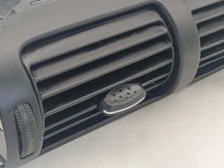 1 Κεντρικος Γνησιος Αεραγωγος Mercedes W203 C200 01-07-thumb-1