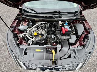 Nissan Qashqai 2021 1.3 MILD HYBRID PREMIUM-thumb-14