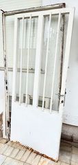 Μεταλλική Εξωτερική Πόρτα με Κάγκελα και Τζάμι (Με την Κάσα της)