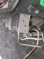MONAΔΑ ABS BMW 530 E60-thumb-5