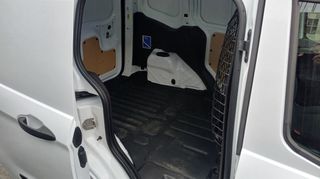 Ford Transit Courier 2022-thumb-10